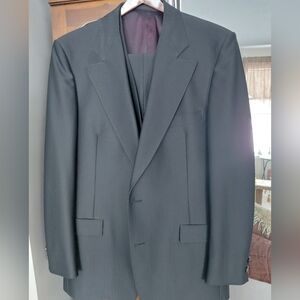Phoenix Charcoal Men's 3 Pc Suit